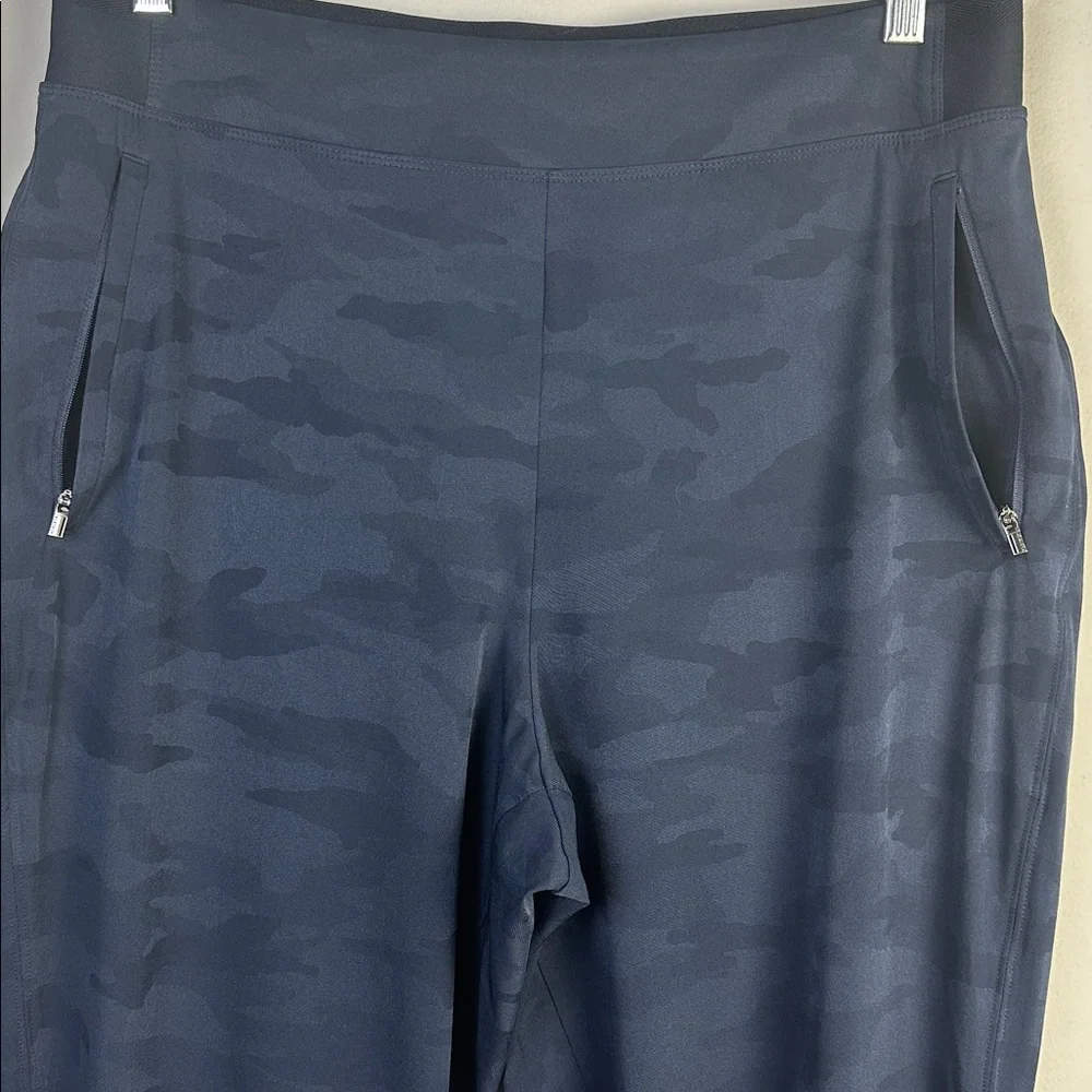 FA23 Athleta Brooklyn Heights Joggers Dress Blue Camo Travel Athleisure Pant 12 - Picture 10 of 16